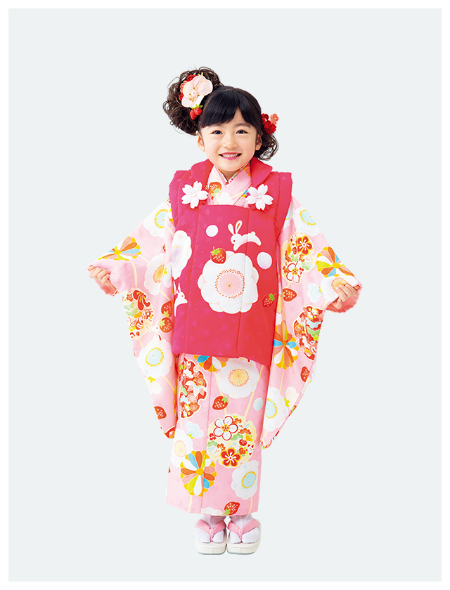 3歳 着物を着た女の子