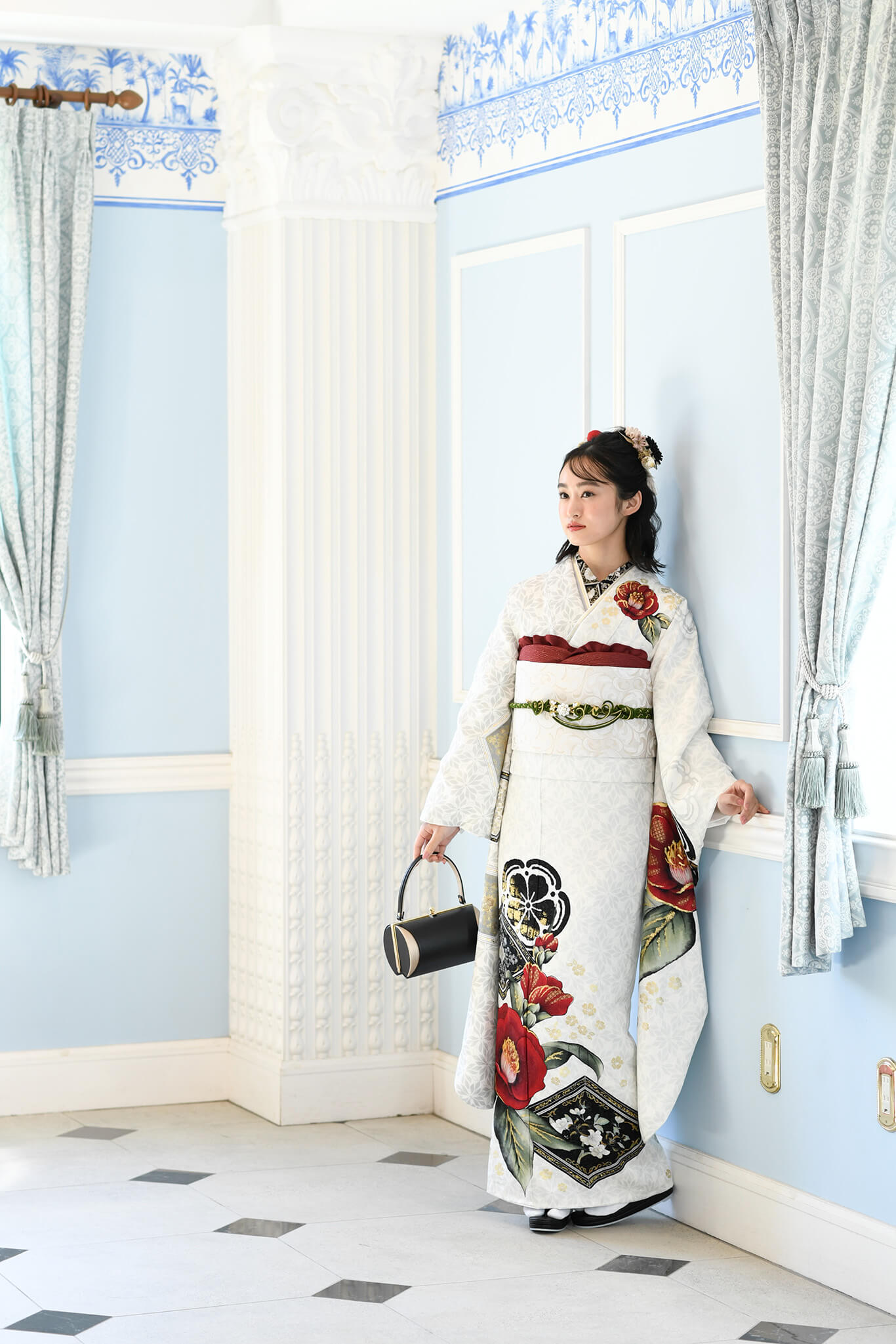 画像:美少女図鑑コラボの振袖5