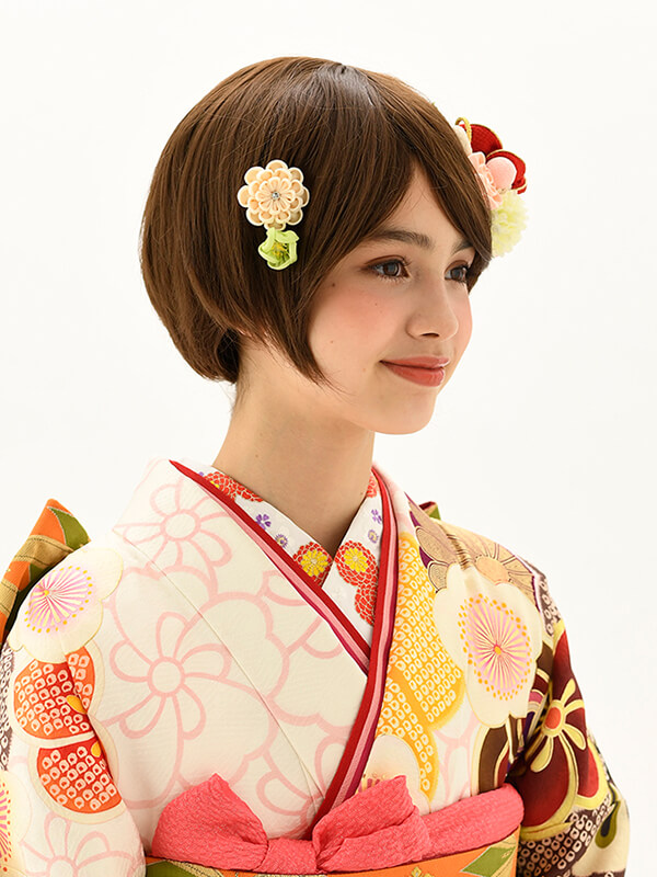 成人式振袖ボブ髪型・ダウンスタイル