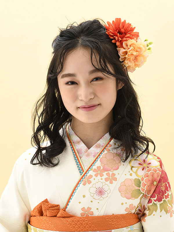成人式振袖ロングヘア髪型・ハーフアップ