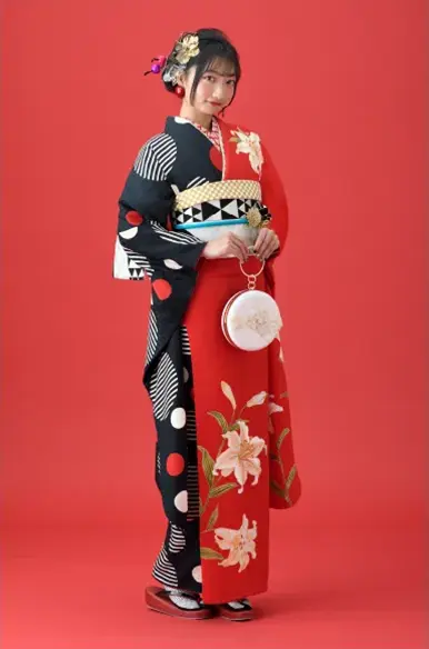 「赤」「白」カラーの振袖7