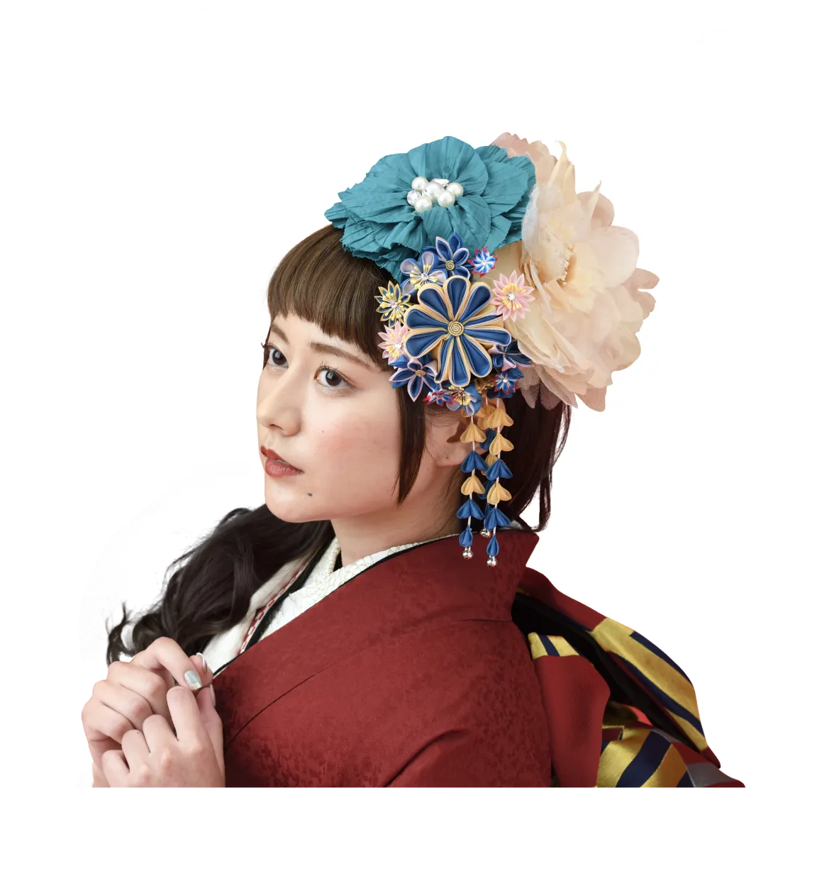 全身のスタイルアップが叶う小物使い