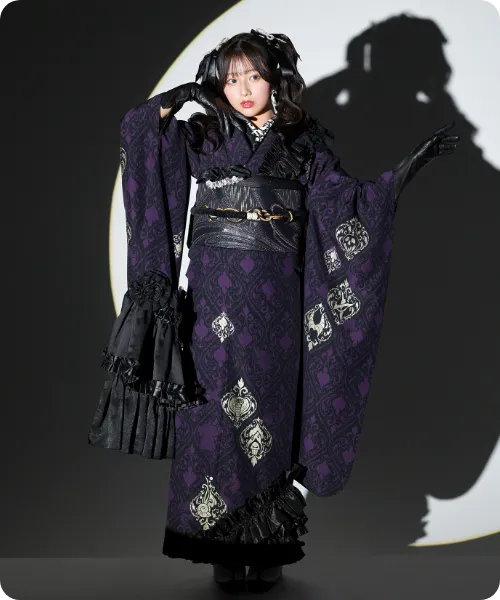 希空が着用するディズニーヴィランズ振袖 DF-G001