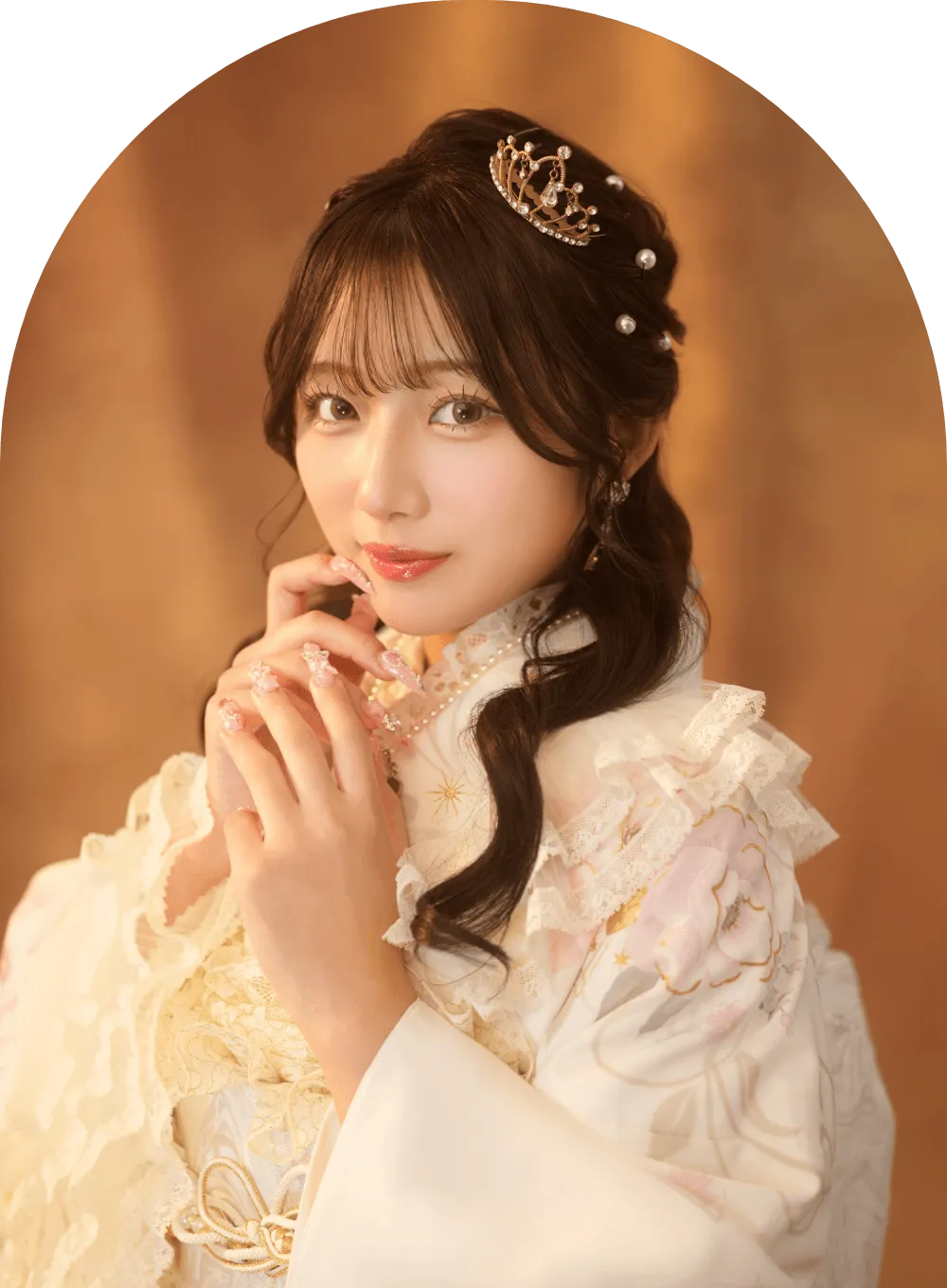 希空が着用するディズニープリンセス振袖 DF-G002