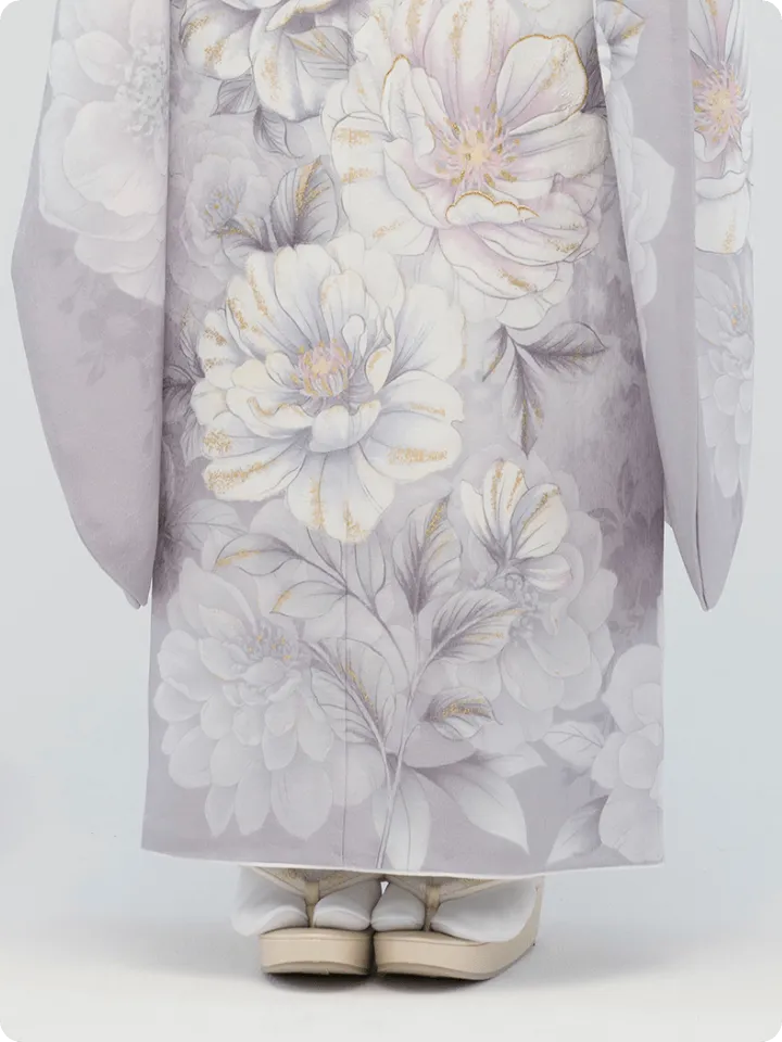 希空が着用するパール付くすみグレー振袖 AF-F003