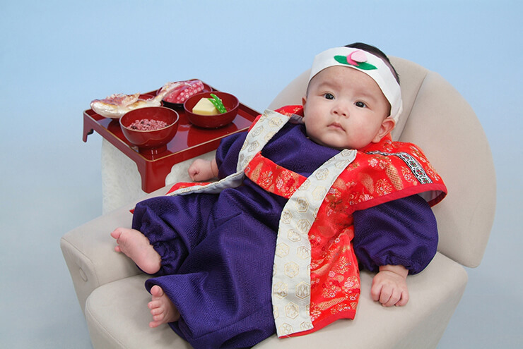 百日祝い(お食い初め)はスタジオアリスで楽しく撮影!