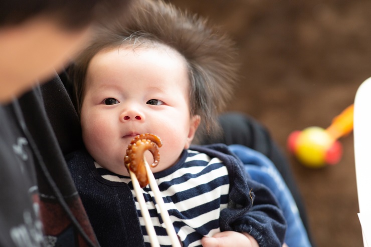 百日祝い（お食い初め）の料理を食べさせる順番は？