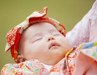 お七夜や百日祝い（お食い初め）など1歳までのお祝いをまとめて解説