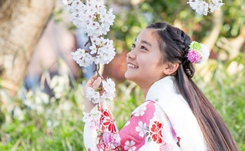 十三祝いは着物で華やかなお祝いを！ご家族の着物を仕立て直しても◎