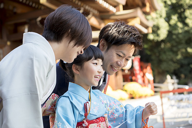 七五三のご祈祷 参拝のマナーって 祈祷料や服装 当日の流れを解説 こども写真館スタジオアリス 写真スタジオ フォトスタジオ