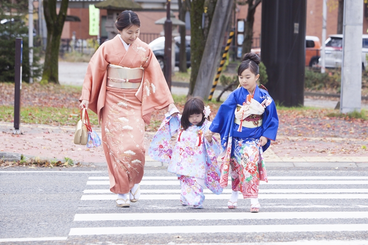 七五三　女の子　3歳　着物