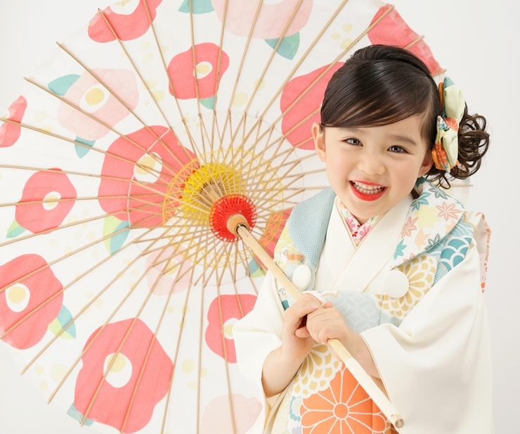 七五三 3歳女の子にぴったりな着物 こども写真館スタジオアリス 写真スタジオ フォトスタジオ