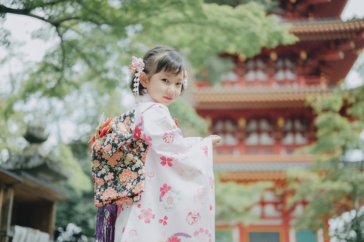 七五三　晴れ着　着物　お祝い　3歳用