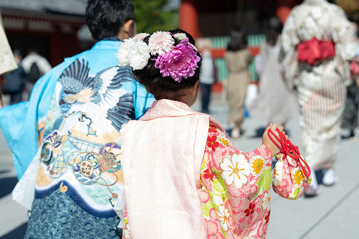 七五三は洋装 和装どちらで行く お子さまとご家族の服装を紹介 こども写真館スタジオアリス 写真スタジオ フォトスタジオ