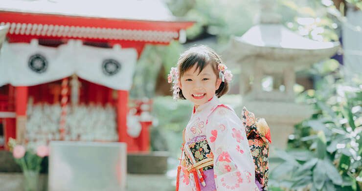 3歳の七五三では髪型も重要 女の子と男の子の髪型アレンジのコツとは こども写真館スタジオアリス 写真スタジオ フォトスタジオ