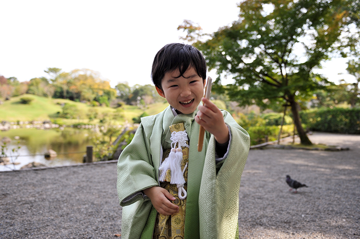 男の子の七五三は5歳だけする お祝いする年齢や衣装を紹介 こども写真館スタジオアリス 写真スタジオ フォトスタジオ