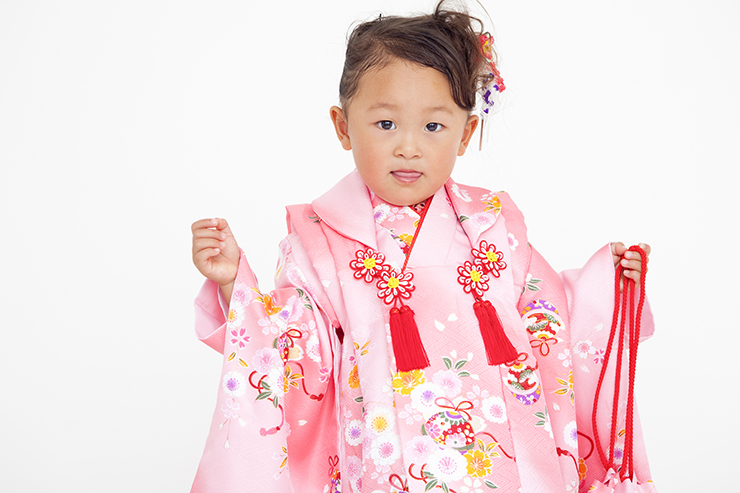 3歳の七五三の着付け 女の子 男の子の着付け方を紹介 こども写真館スタジオアリス 写真スタジオ フォトスタジオ