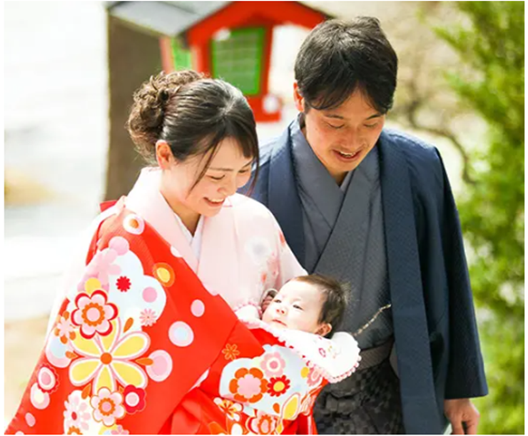 新生児はいつから笑うの 笑う理由や笑わせるコツも解説 こども写真館スタジオアリス 写真スタジオ フォトスタジオ