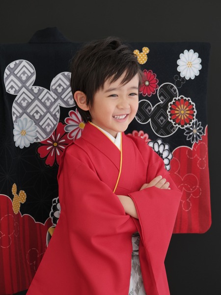 お子さまの大好きなディズニーキャラクター和装も