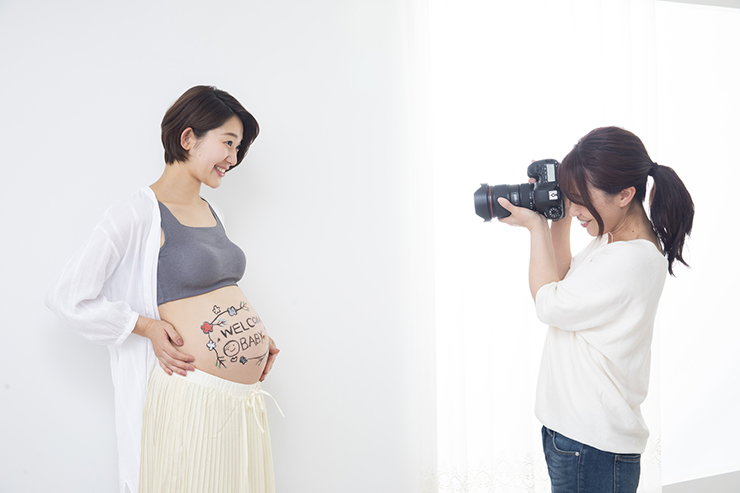 マタニティフォトは写真スタジオで!その魅力は?