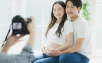 マタニティフォト撮影のフォトスタジオの選び方は?