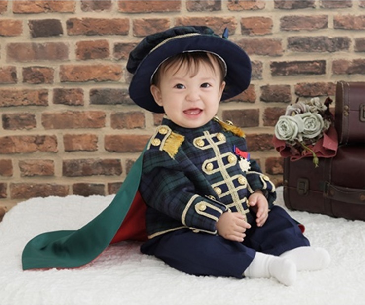 1歳の成長をスタジオアリスで写真に残そう!