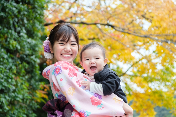 1歳の誕生日の家族写真|親子でフォーマルスタイルにするなら