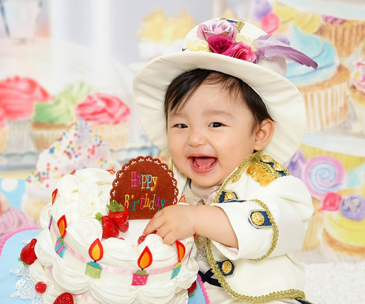 1歳のお誕生日限定の背景をご用意