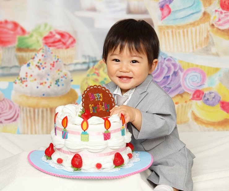 1歳のお誕生日をスタジオアリスでお祝いしよう！