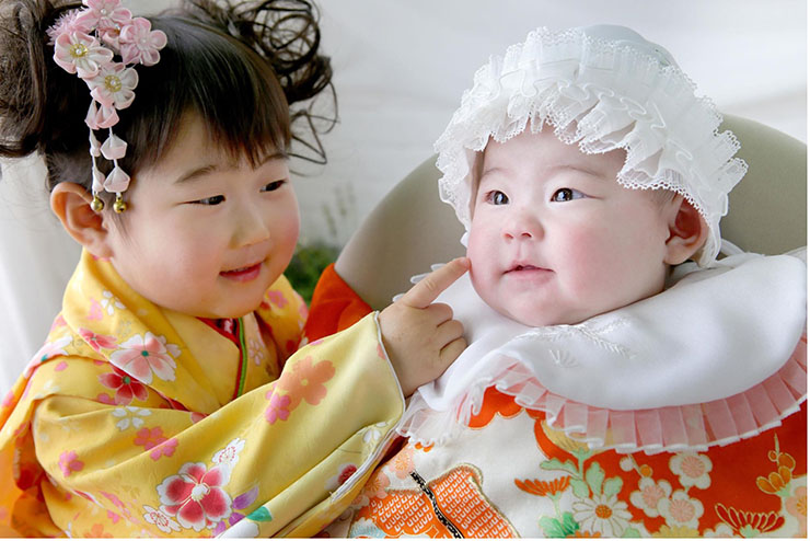 女の子のお宮参りはいつ 祝い着でとっておきの記念日を こども写真館スタジオアリス 写真スタジオ フォトスタジオ