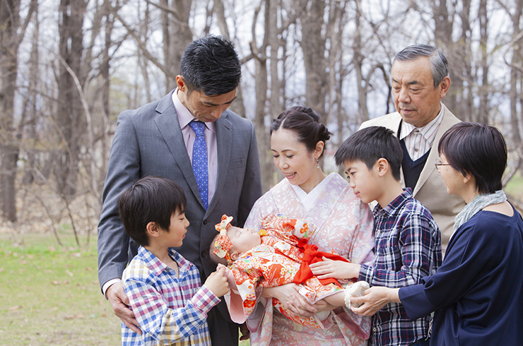 お宮参りの祖父母のお祝い金相場は?マナーを知って楽しくお祝いしよう