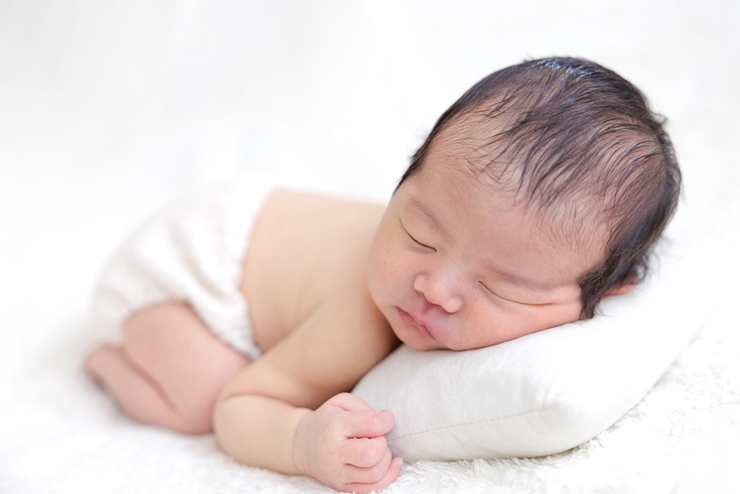 新生児の産毛が濃い4つの理由