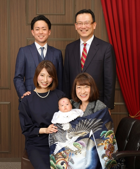 お宮参りの記念をステキに残そう!記念写真の撮影はスタジオアリスへ!