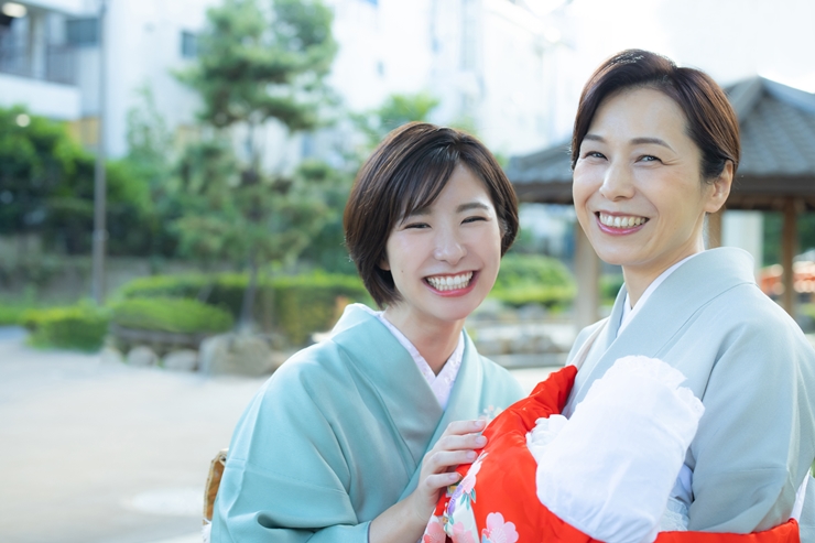 お宮参りにふさわしい祖母の着物とは？年代や季節別のおすすめを紹介