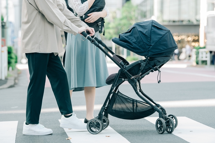 ベビーカーや抱っこひもでお宮参りに行ってもよい？注意点を確認しよう