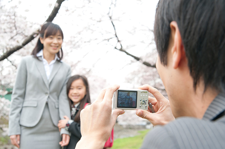 ランドセル姿を残したい!入学写真はセルフ撮影とフォトスタジオ撮影のダブルが正解