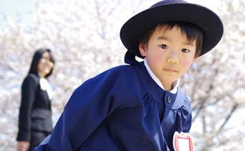 幼稚園や保育園の入園式はいつ？式の流れや服装・マナーをチェック