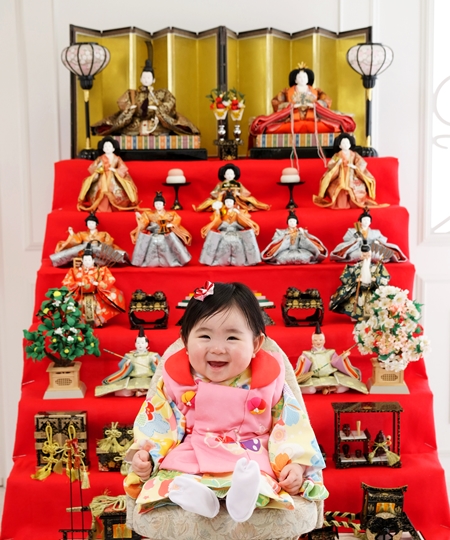 ひな祭りはスタジオアリスの記念写真撮影で思い出を残そう!