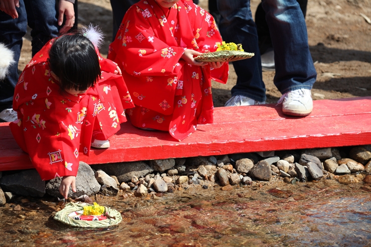 ひなまつりの風習は地域によってもさまざま