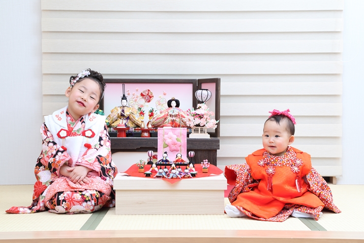 ひな祭りは特別な衣装で写真撮影を！年齢別おすすめ衣装やお祝いアイデア