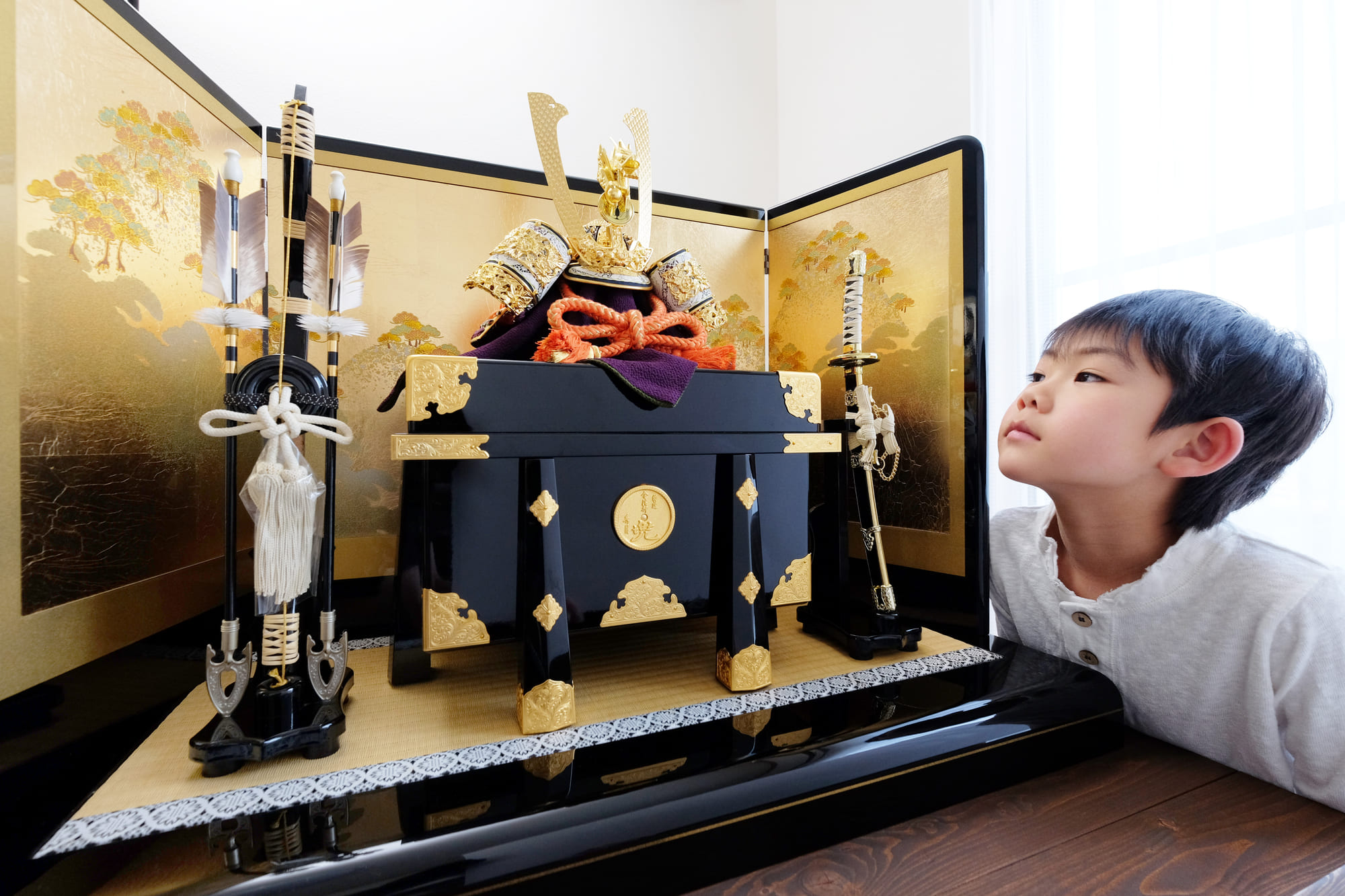 初心者でも分かる！鎧兜の飾り方・飾る時期