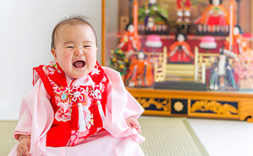 初節句のお祝いはどうする？節句飾り・食事会・贈り方とお返しもチェックしよう！